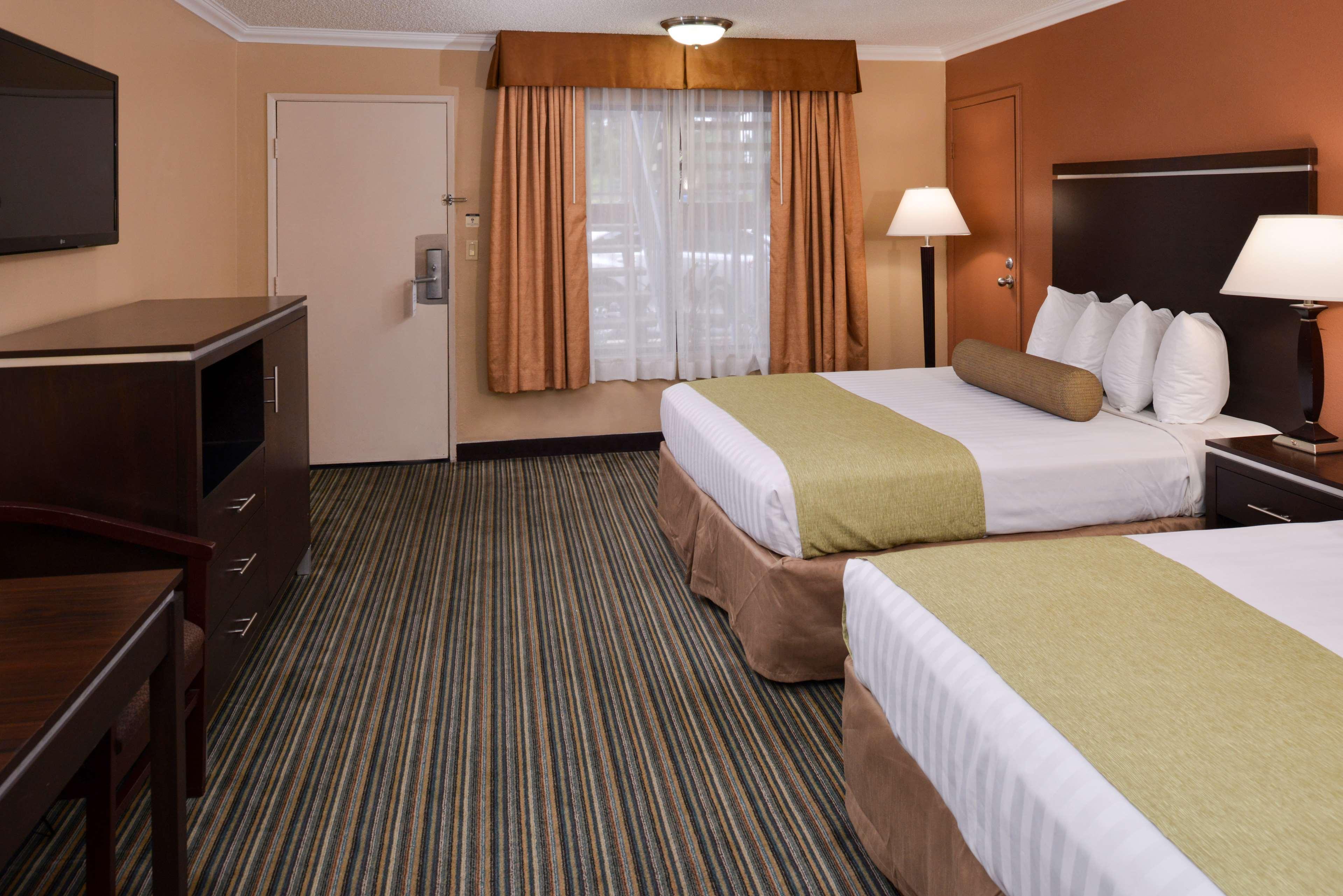 Best Western Courtesy Inn Hotel - Anaheim Resort At The Park Bagian luar foto