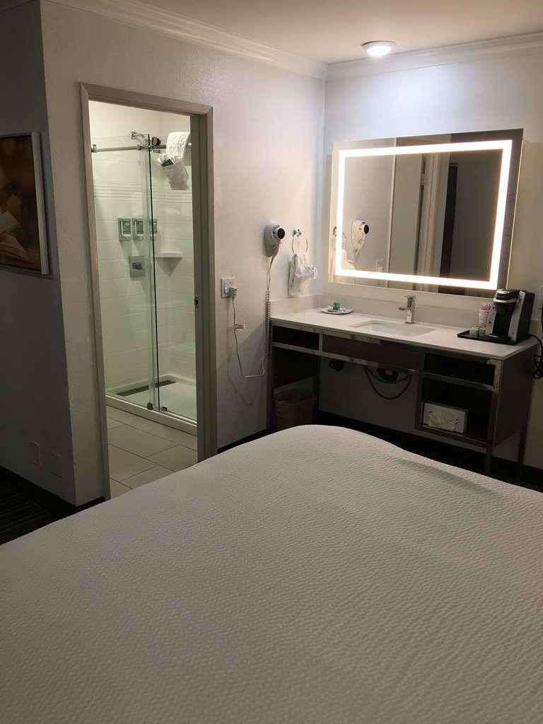 Best Western Courtesy Inn Hotel - Anaheim Resort At The Park Bagian luar foto