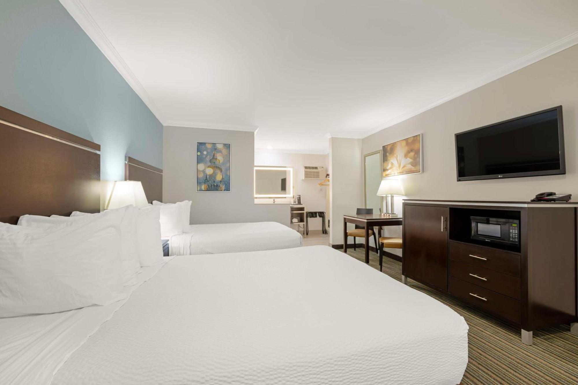 Best Western Courtesy Inn Hotel - Anaheim Resort At The Park Bagian luar foto