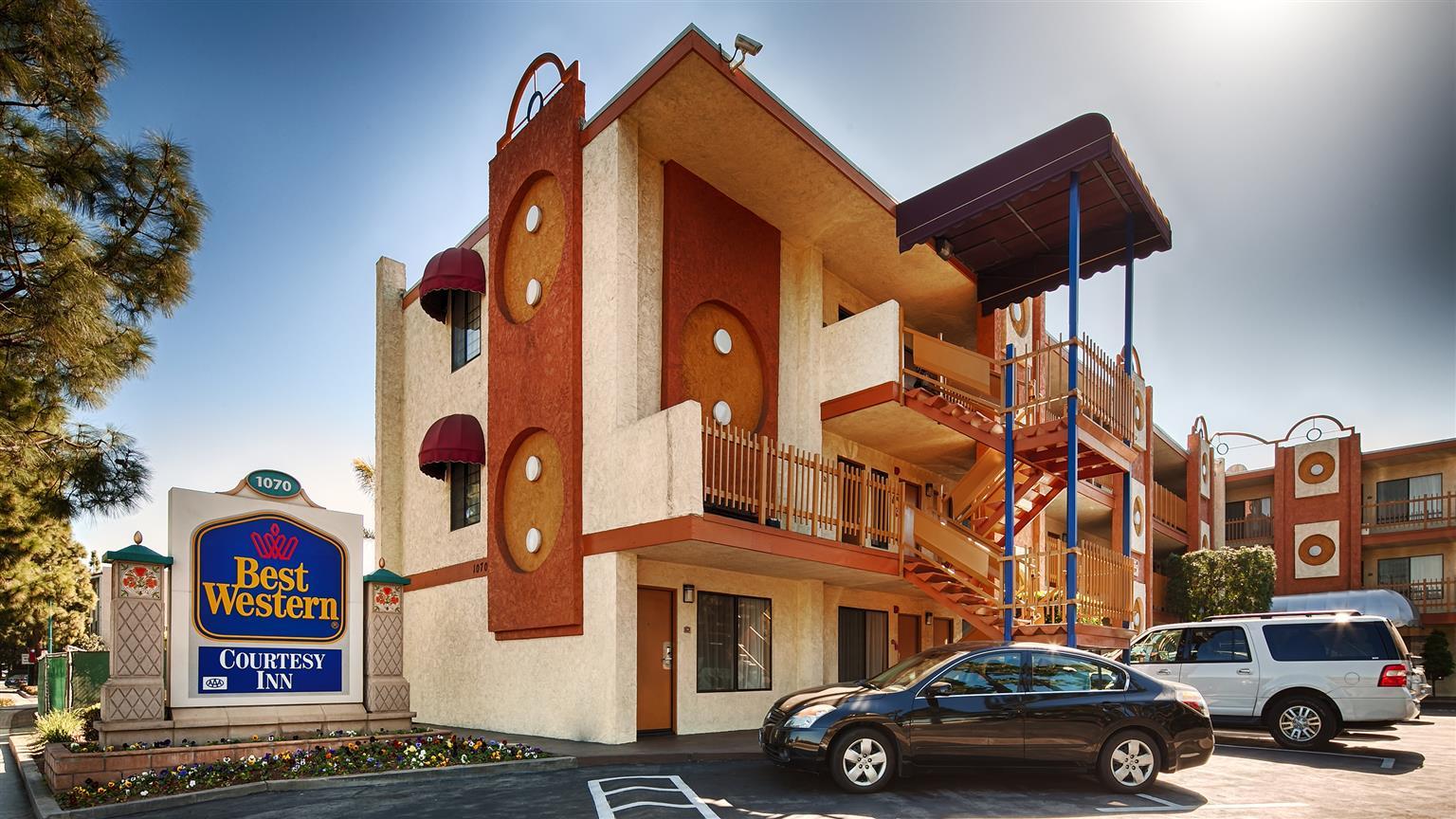 Best Western Courtesy Inn Hotel - Anaheim Resort At The Park Bagian luar foto