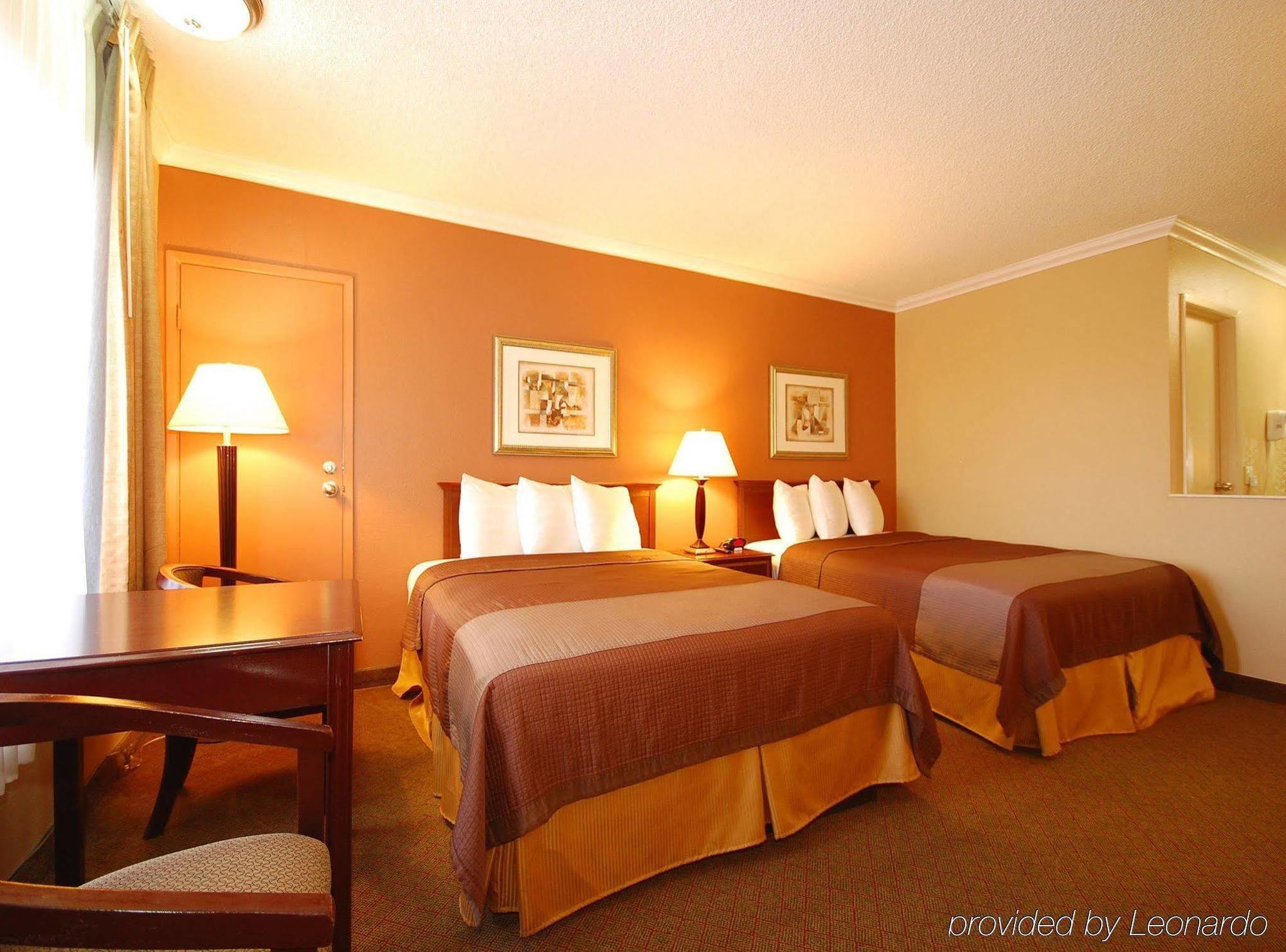 Best Western Courtesy Inn Hotel - Anaheim Resort At The Park Bagian luar foto